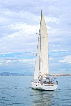Photos of our Oceanis 48